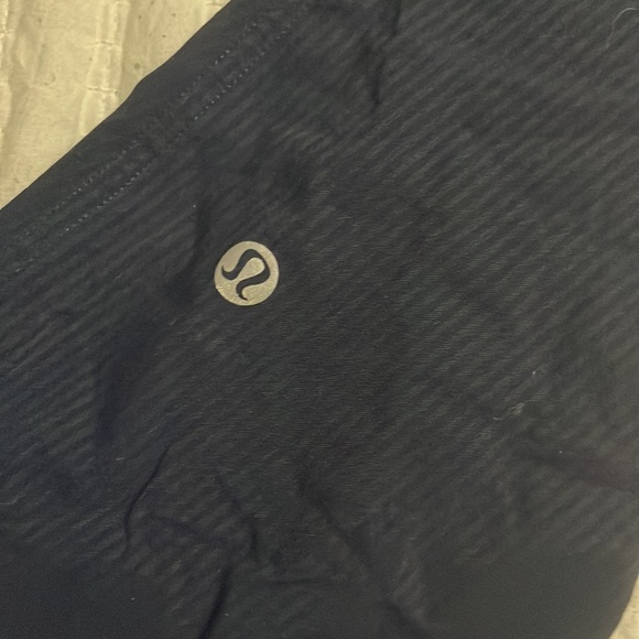 Women’s lululemon joggers - Picture 2 of 5